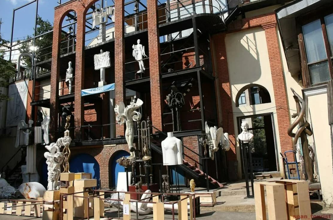 Музей «Дом Бурганова»: сердце скульптурного искусства Москвы